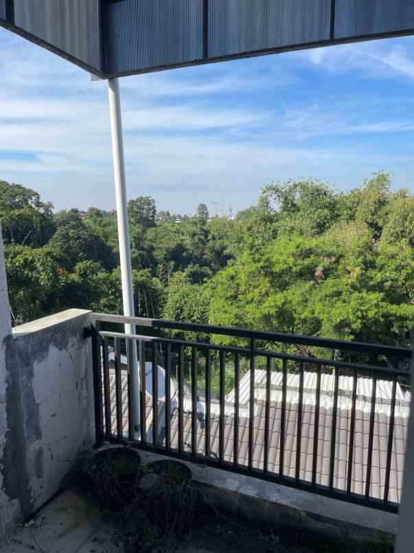 komplek sariwangi lingkungan aman 20 menit tol pasteur