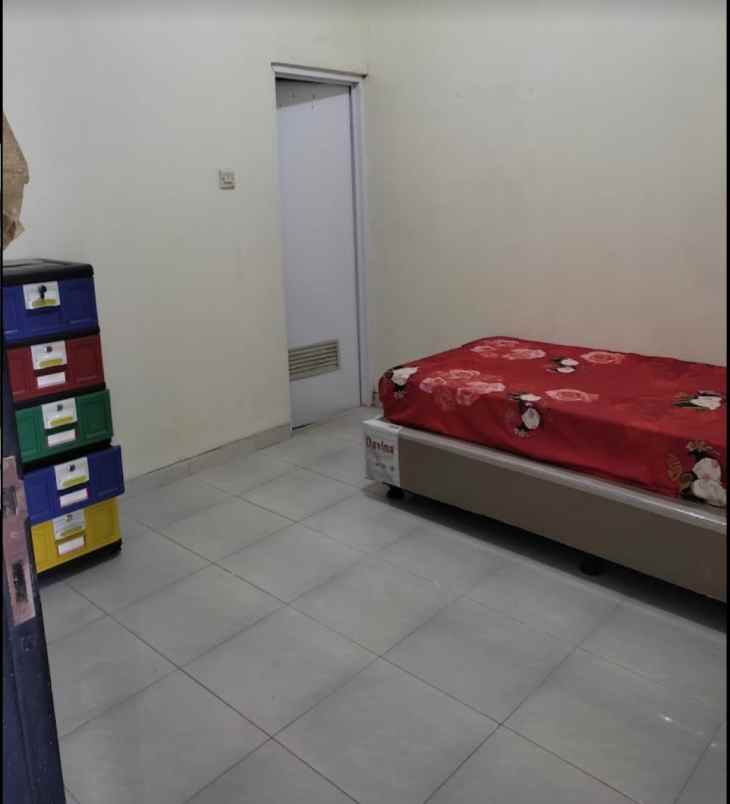 kost d jusl setrategis dekat grage city