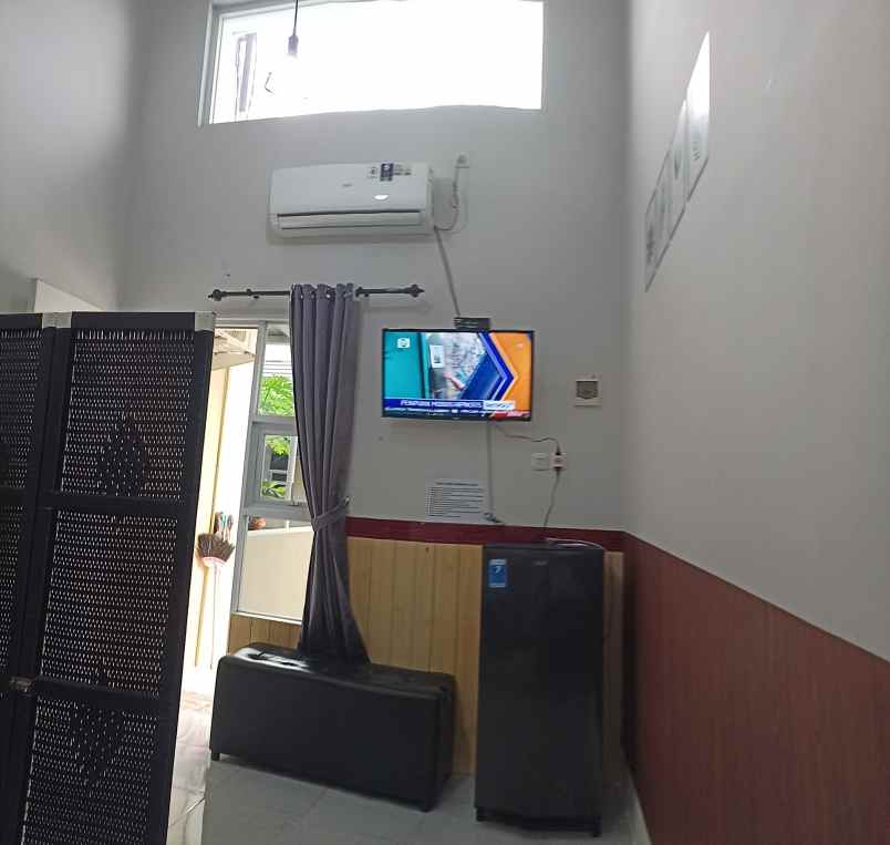 premium kost gresik kota mobil parkir depan kamar