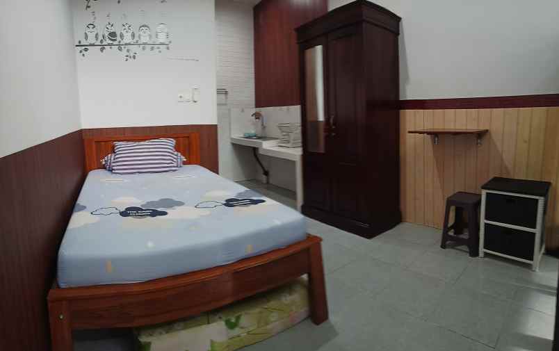 premium kost gresik kota mobil parkir depan kamar