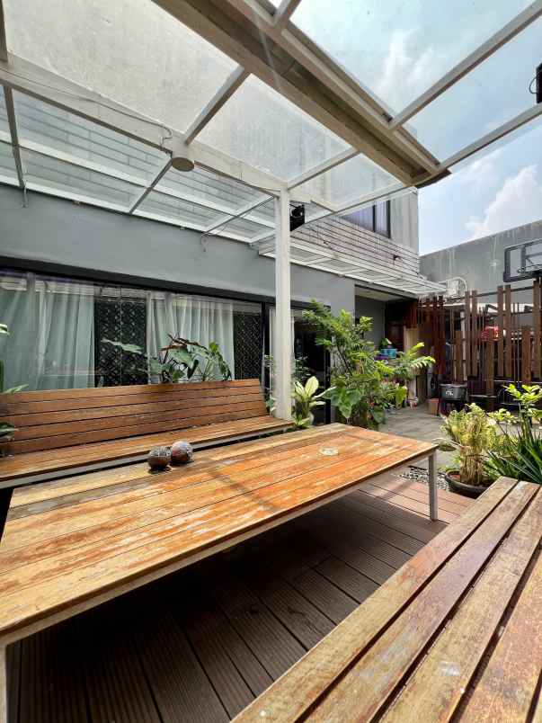 rare unit rumah luas asri di veteran jakarta selatan