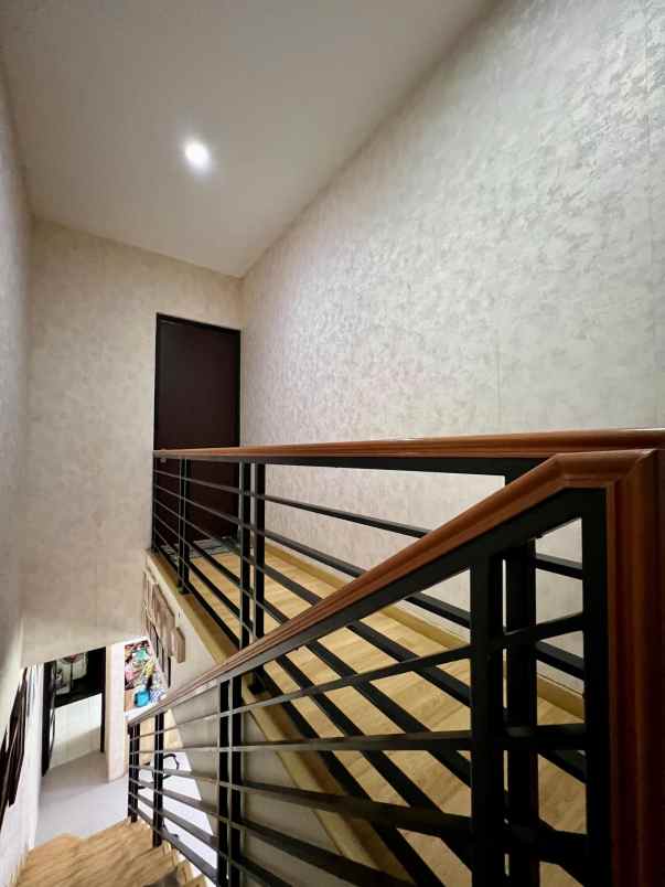 rare unit rumah luas asri di veteran jakarta selatan