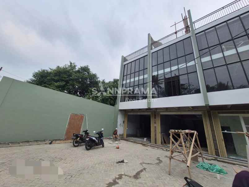 ruko 3 lantai strategis di mampang depok