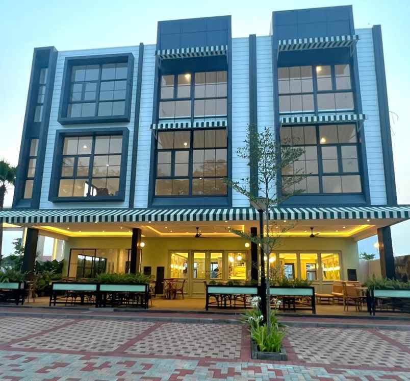 ruko di boulevard utama maison wisteria metland cakung