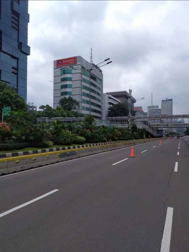 ruko gudang kantor jl mh thamrin