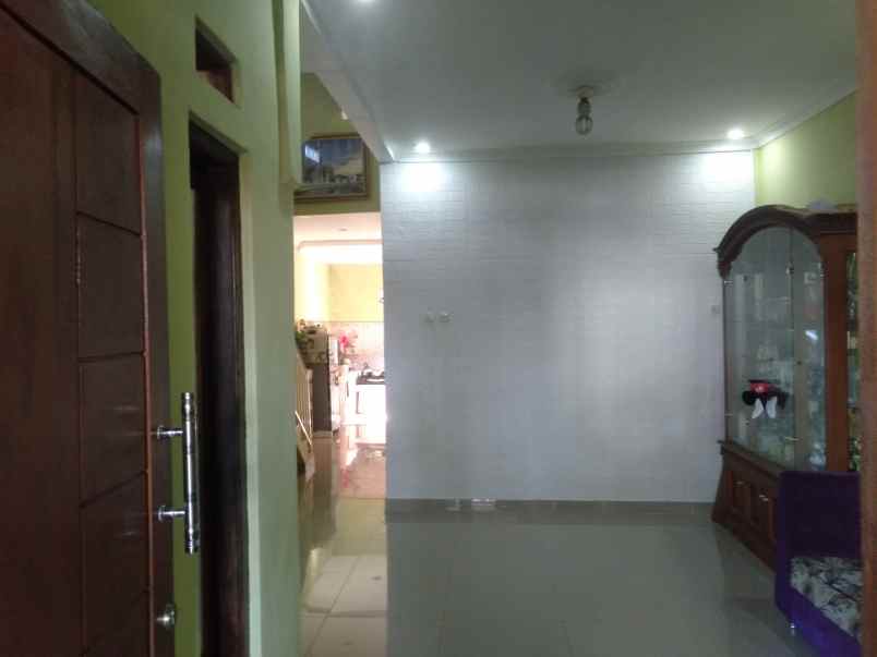 rumah 2 lantai bebas banjir dan longsor dijual