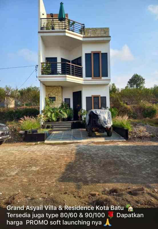 rumah 2 lantai modern strategis di kota wisata batu