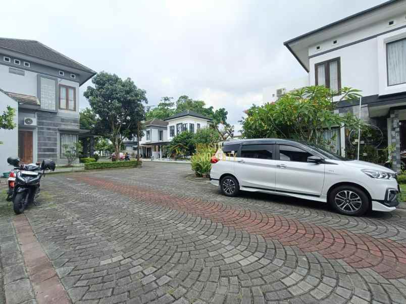 rumah 2 lantai one gate system di ngaglik sleman