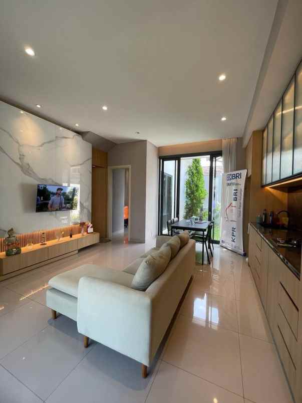 rumah baru bsd siap huni dp 0 free biaya kpr ppn shm