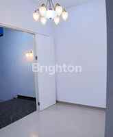 rumah baru gress pakuwon city row 3 mobil