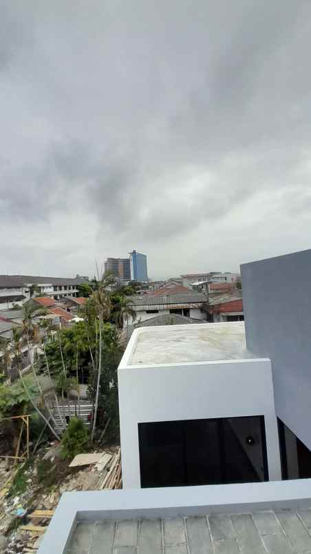 rumah baru industrial strategis sayap turangga
