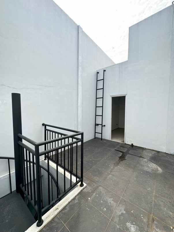 rumah baru siap huni di caman jatibening kota bekasi