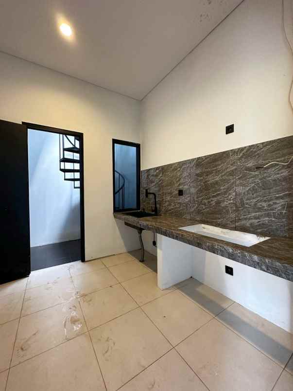 rumah baru siap huni di caman jatibening kota bekasi