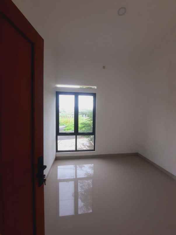 rumah baru siap huni di pocis tangerang selatan