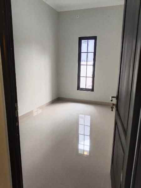 rumah baru siap huni selangkah ke alun2 gdc depok