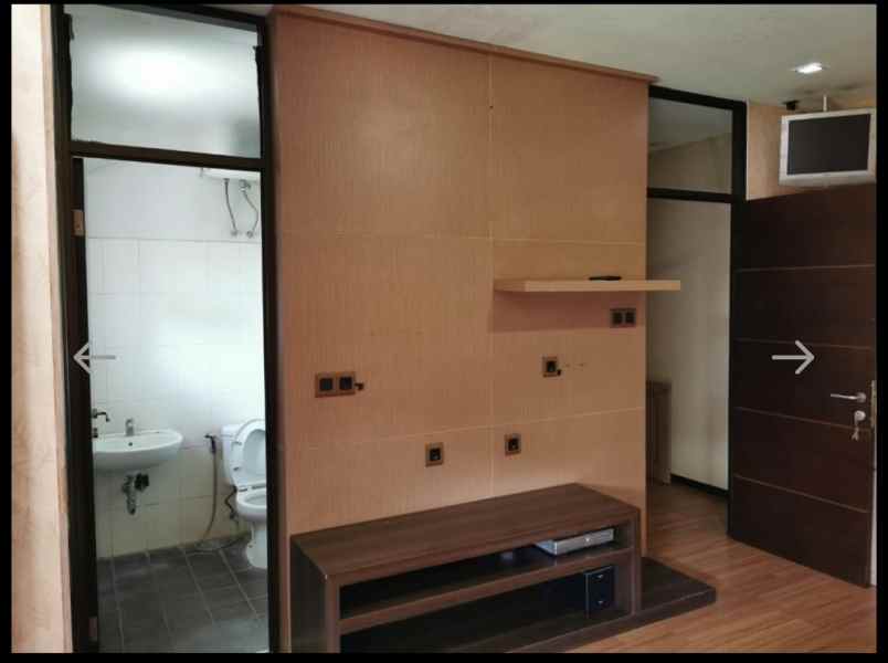 rumah cigadung semi furnished siap huni