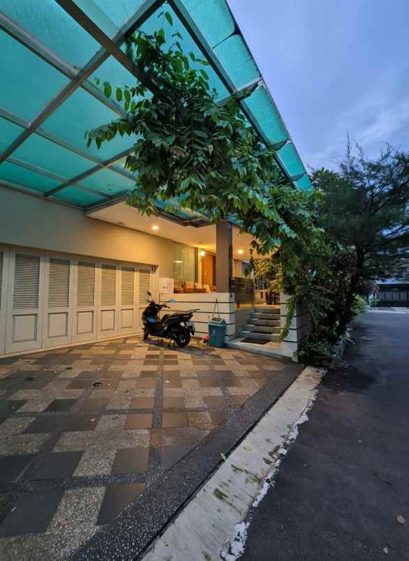 rumah dalam cluster di billymoon pondok kelapa jaktim