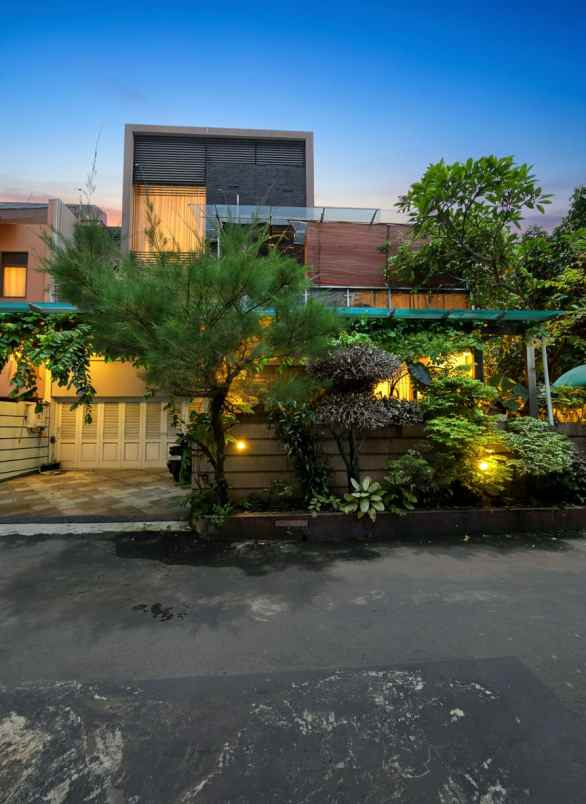 rumah dalam cluster di billymoon pondok kelapa jaktim
