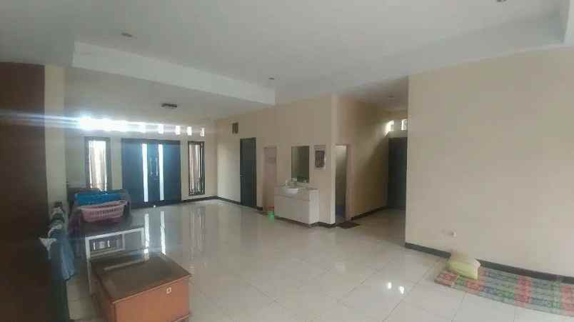 rumah dalam komplek elite pondok kelapa jakarta timur