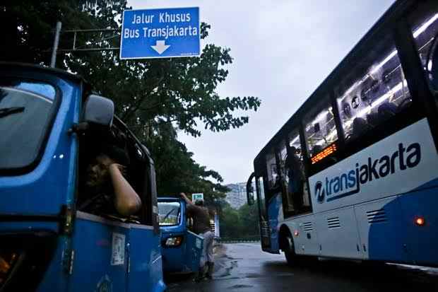 rumah dekat budi luhur universitas