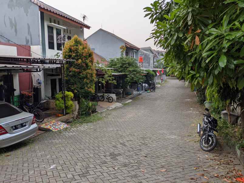 rumah dekat tol beji margonda depok