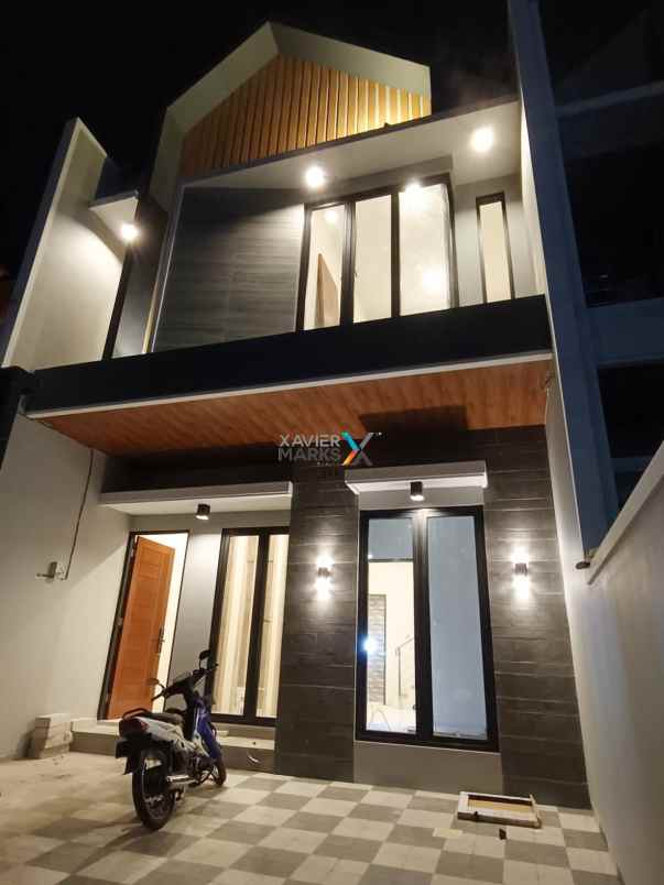 rumah di lokasi premium area sutorejo baru gress