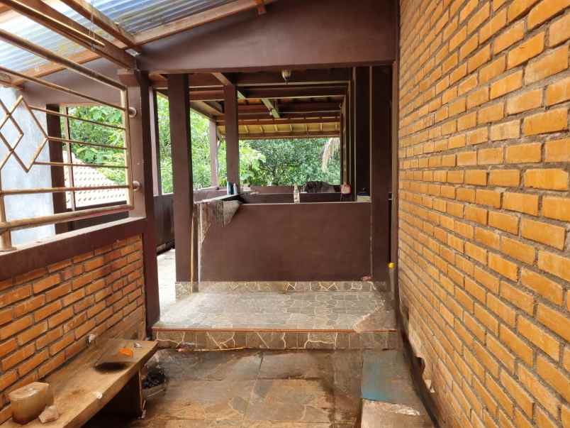 rumah etnik siap pakai dengan tanah super luas