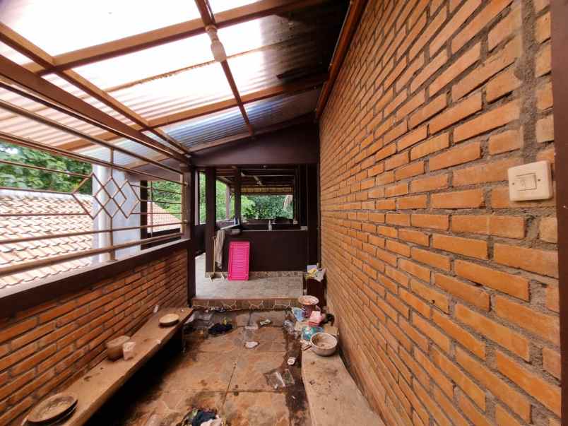 rumah etnik siap pakai dengan tanah super luas