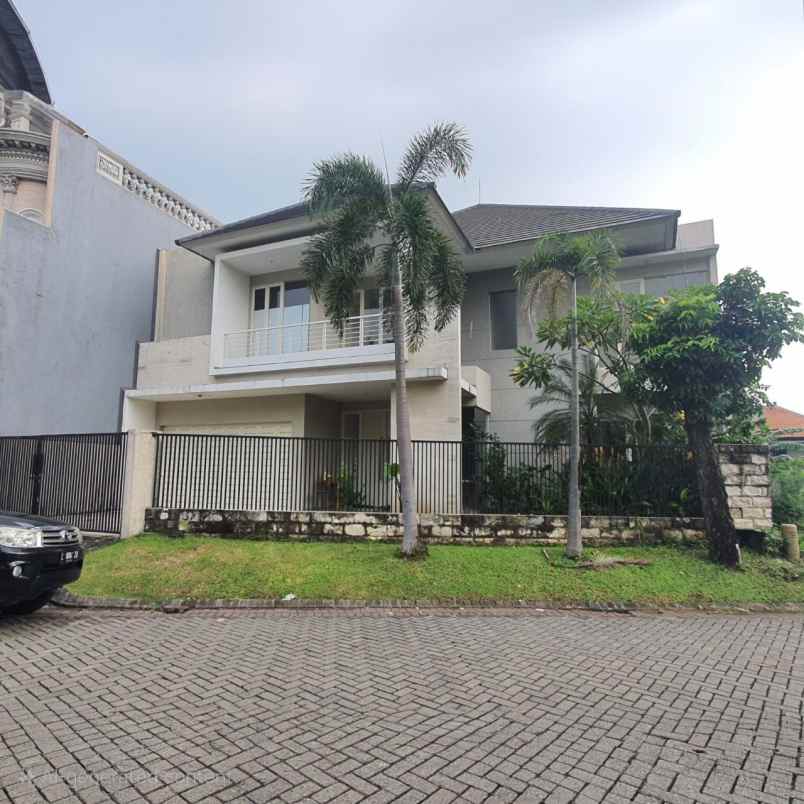 rumah graha family strategis minimalis