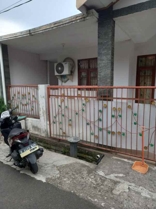 rumah hadap timur siap huni harapan kita lt 112 70 shm