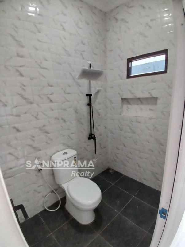 rumah japan scandinavian pengasinan depok rn