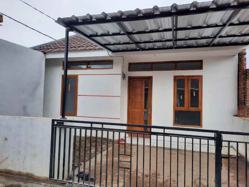 rumah jl panuusan bojong malaka