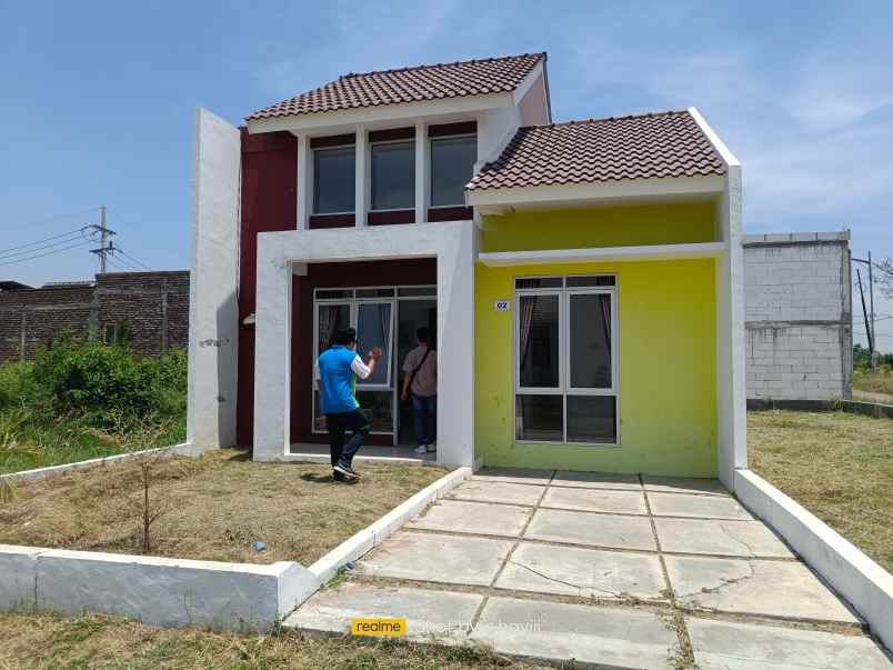 rumah jl raya raci bendungan