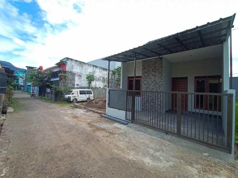 rumah jln caringin sayang