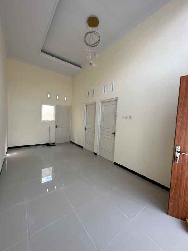 rumah kece minimalis kota malang