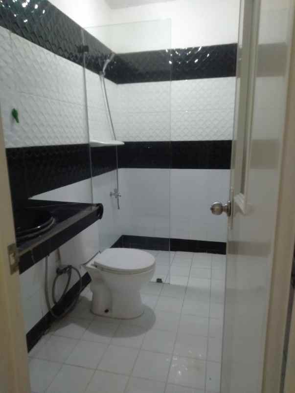 rumah komplek duta bintaro