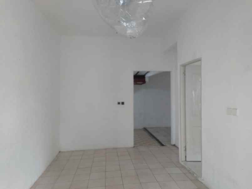 rumah komplek duta bintaro