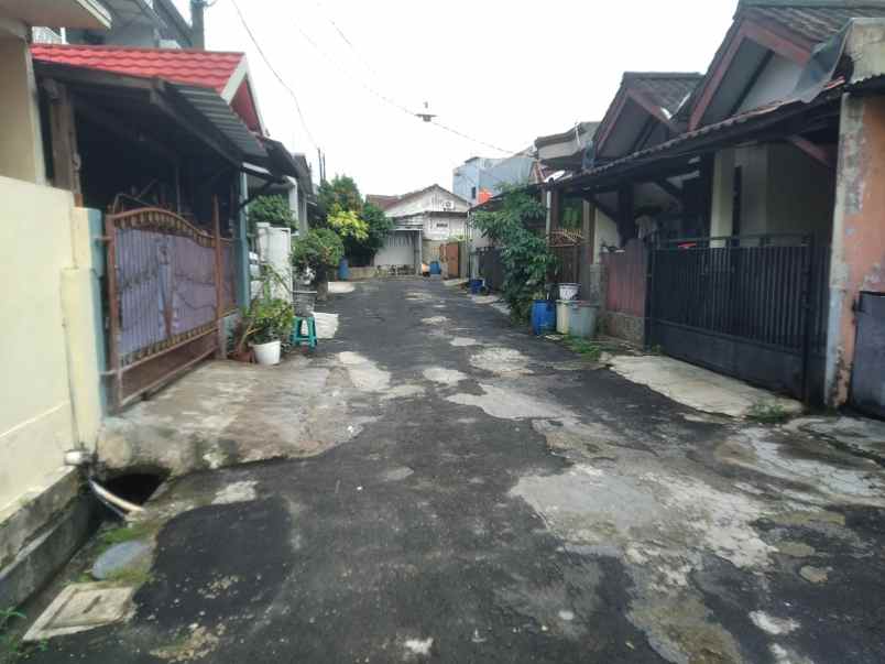 rumah komplek duta bintaro