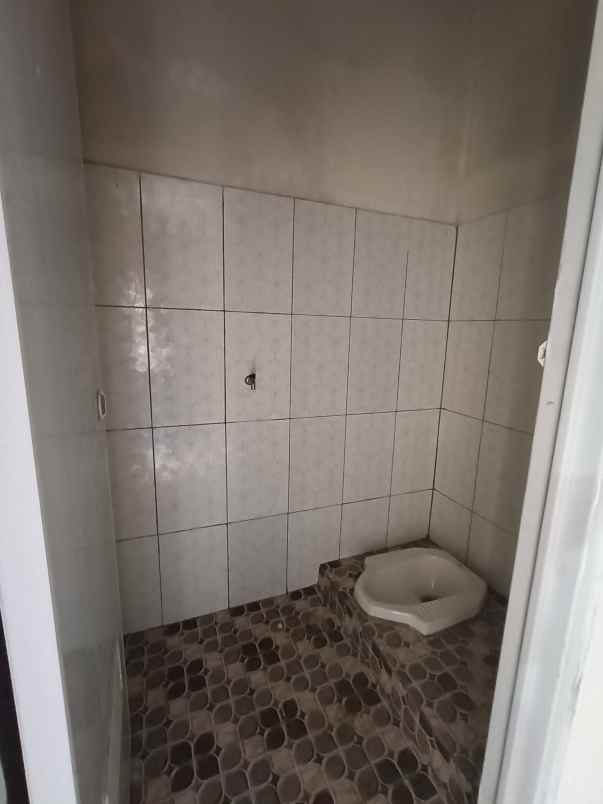 rumah kost baru 7 kamar dekat pasar ace mijen semarang