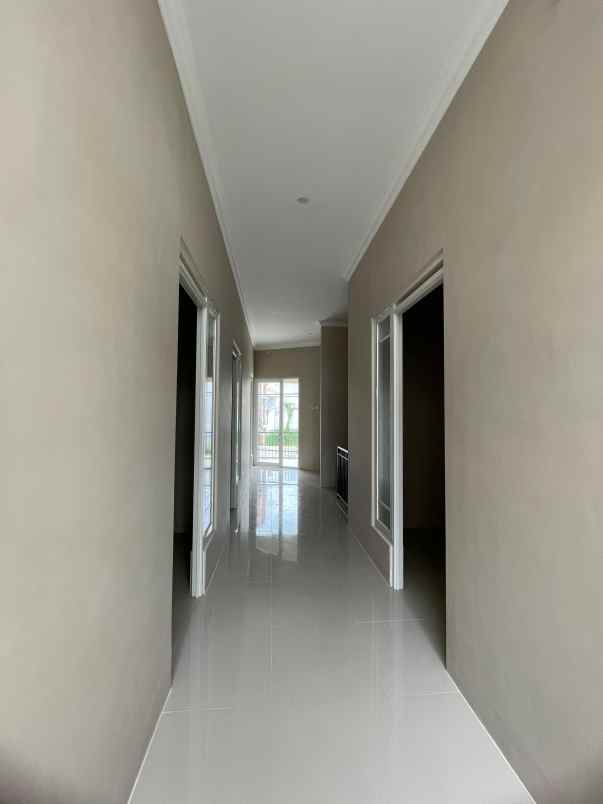 rumah kost free furnish lokasi dinoyo malang
