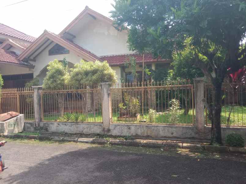 rumah lega halaman luas di cimahi