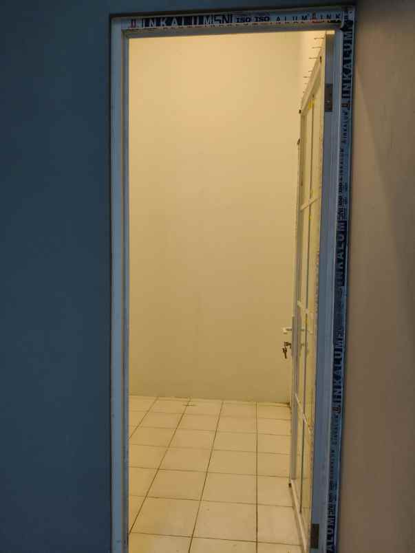 rumah mewah 2 lantai siap huni murah dibeji depok