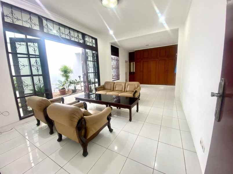 rumah mewah cibubur ciracas akses 2 mobil