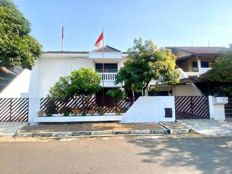 rumah mewah cibubur ciracas akses 2 mobil