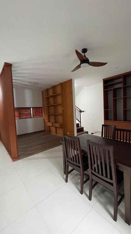 rumah mewah dalam cluster cilangkap jakarta timur