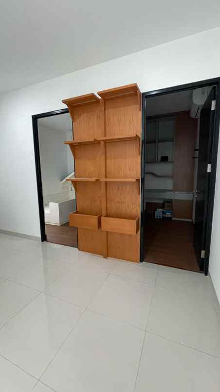 rumah mewah dalam cluster cilangkap jakarta timur