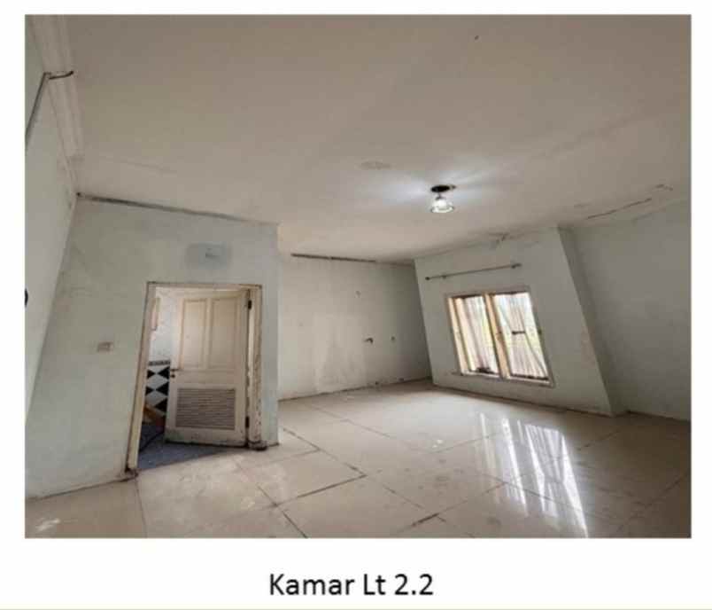 rumah mewah dan luas dijual dengan harga dibawah njop