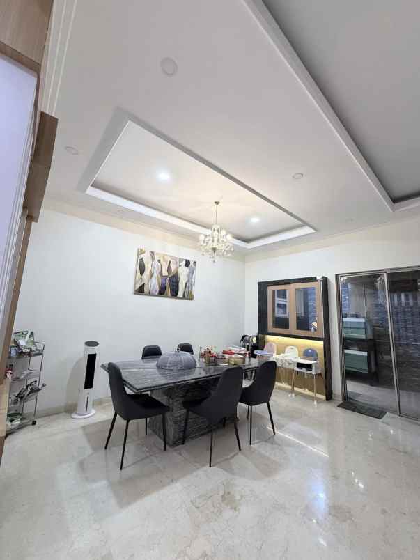 rumah mewah di cluster concerto beach pik jakarta