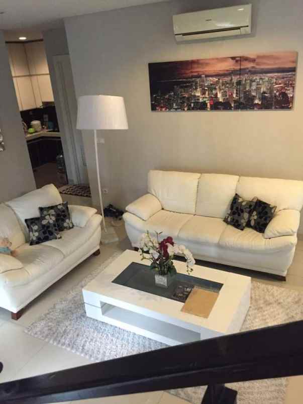 rumah mewah luxury di komplek elit summarecon bekasi