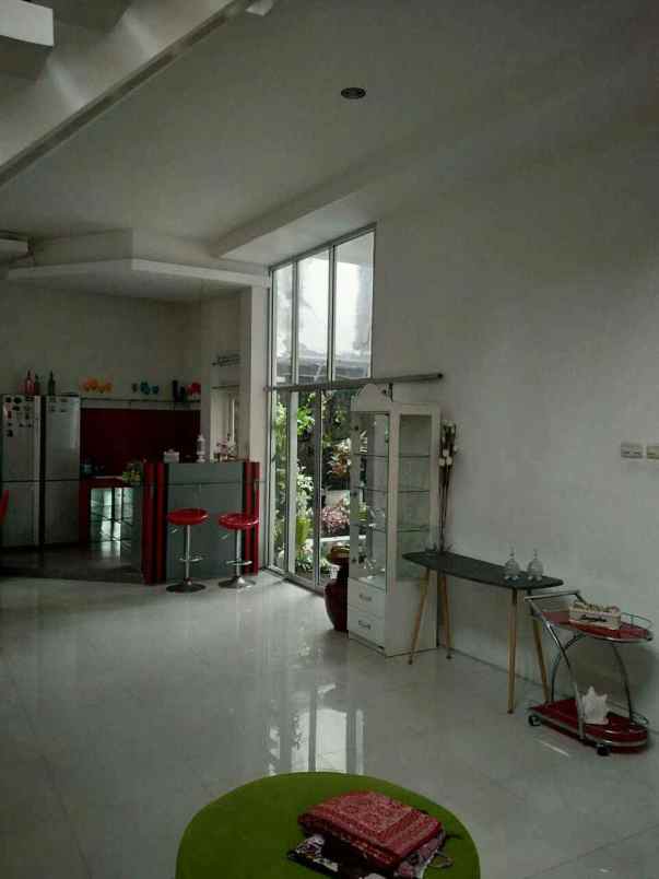 rumah mewah paris 2 pontianak